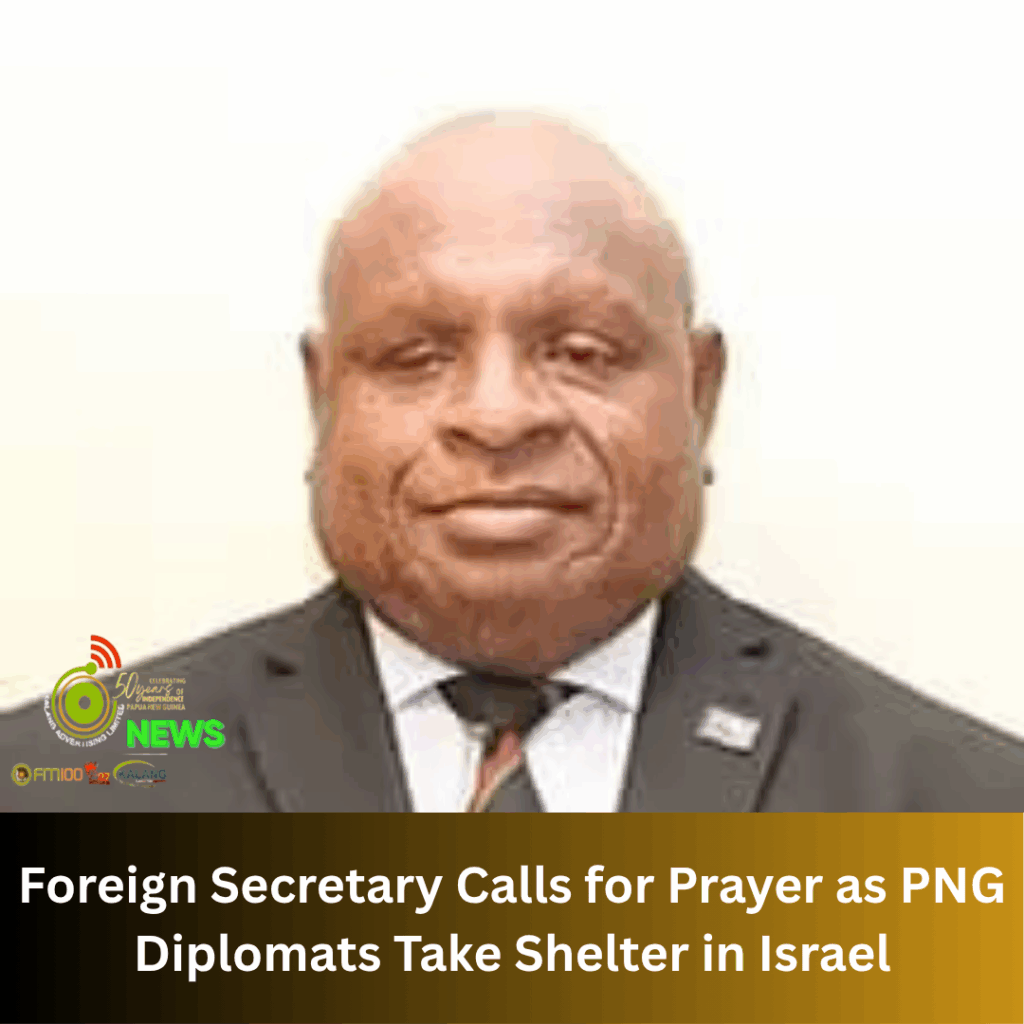 FOREIGN SEC CALLS FOR PRAYER
