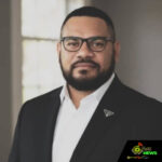 Web_Photo_Editor - 2025-12-12T090329.653